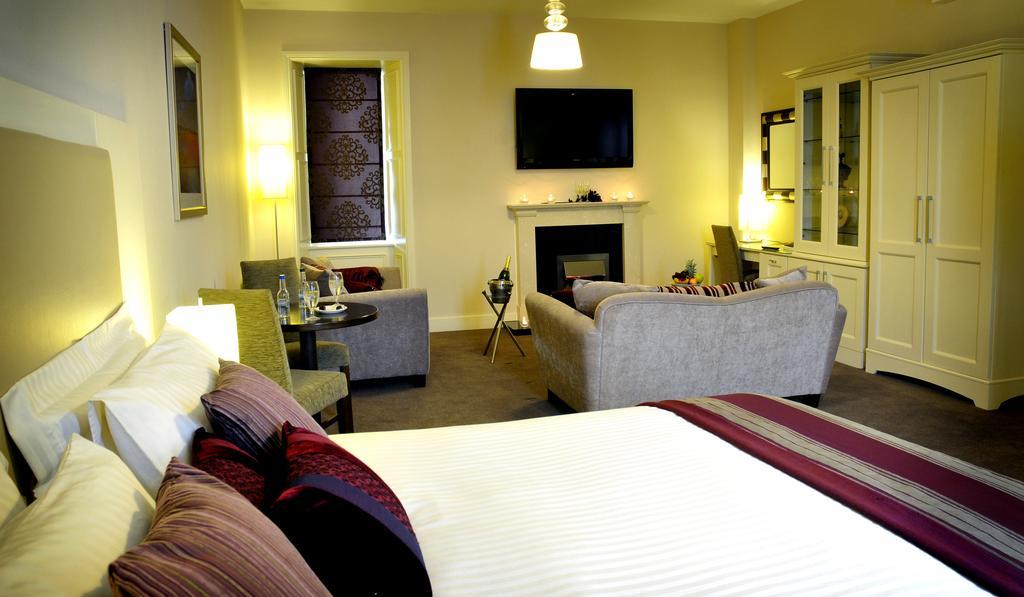 The Shirley Arms Hotel Carrickmacross Kültér fotó