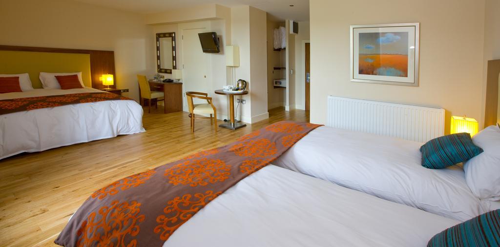 The Shirley Arms Hotel Carrickmacross Kültér fotó